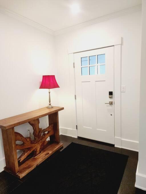 Charming And Comfortable! 메드퍼드 외부 사진